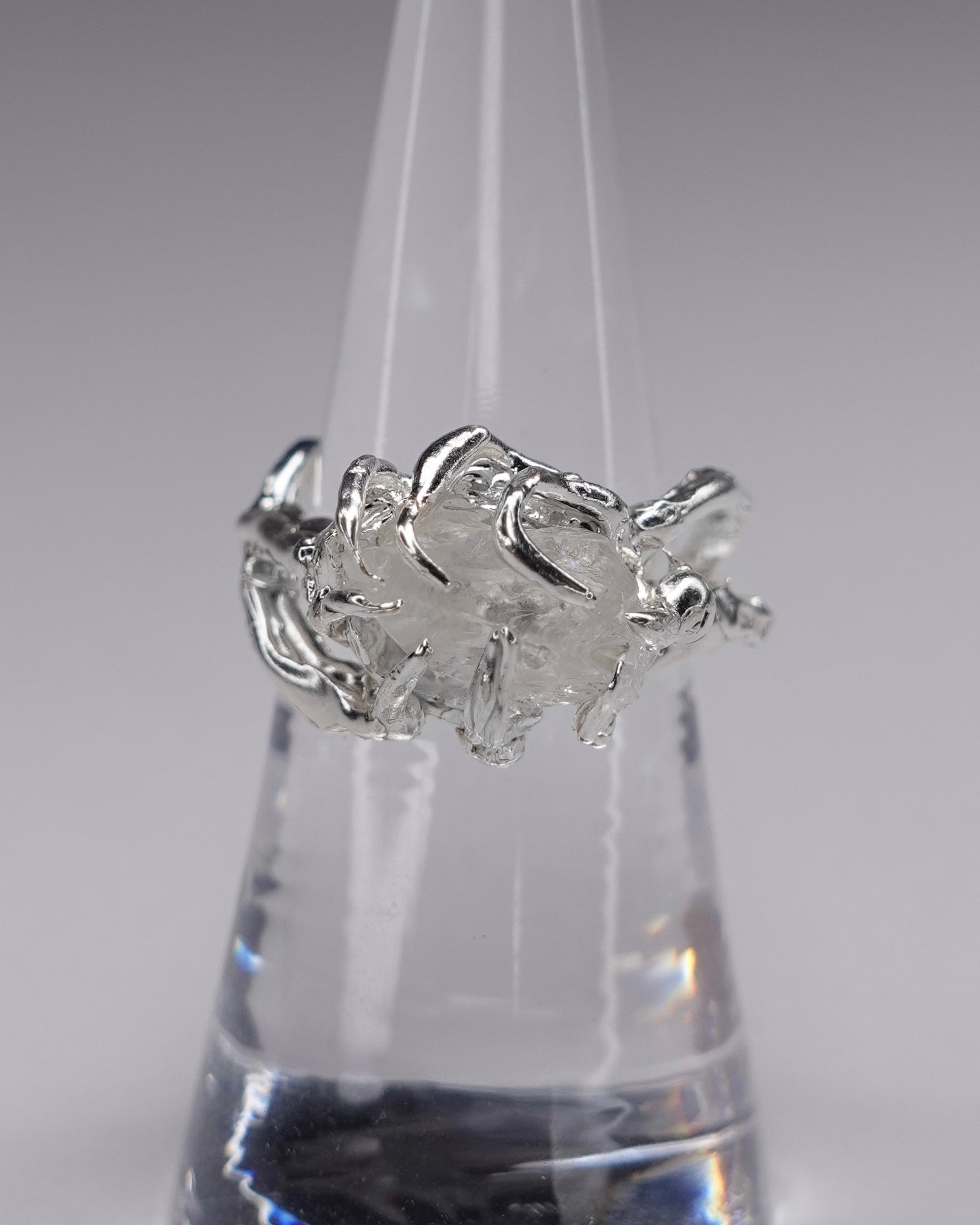 AV Ring