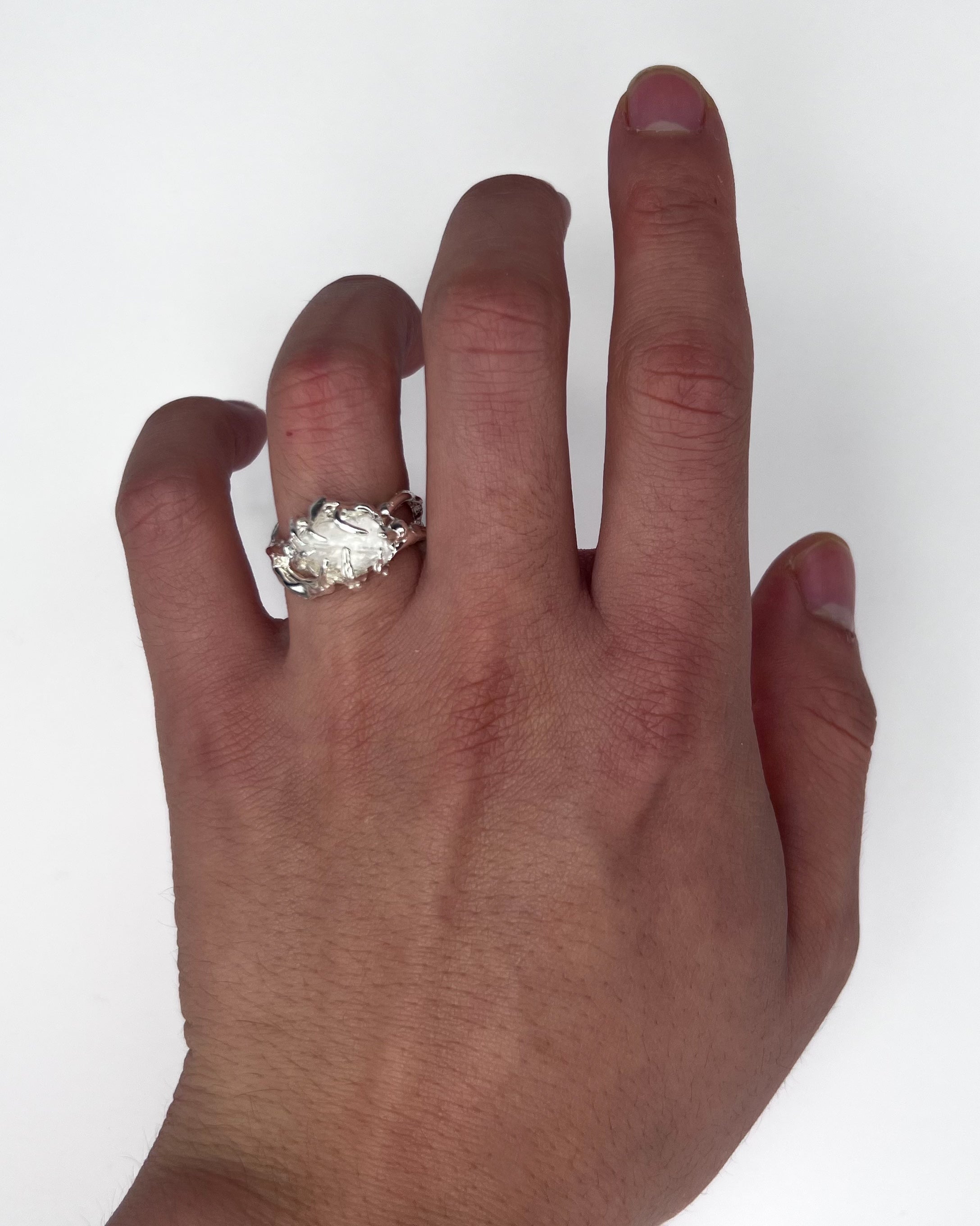 AV Ring