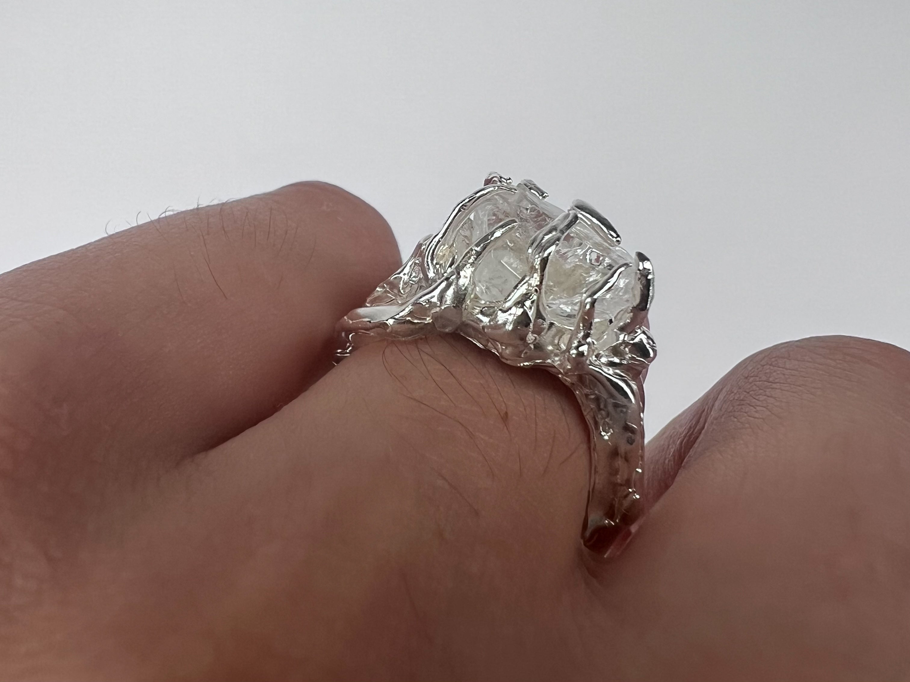 AV Ring