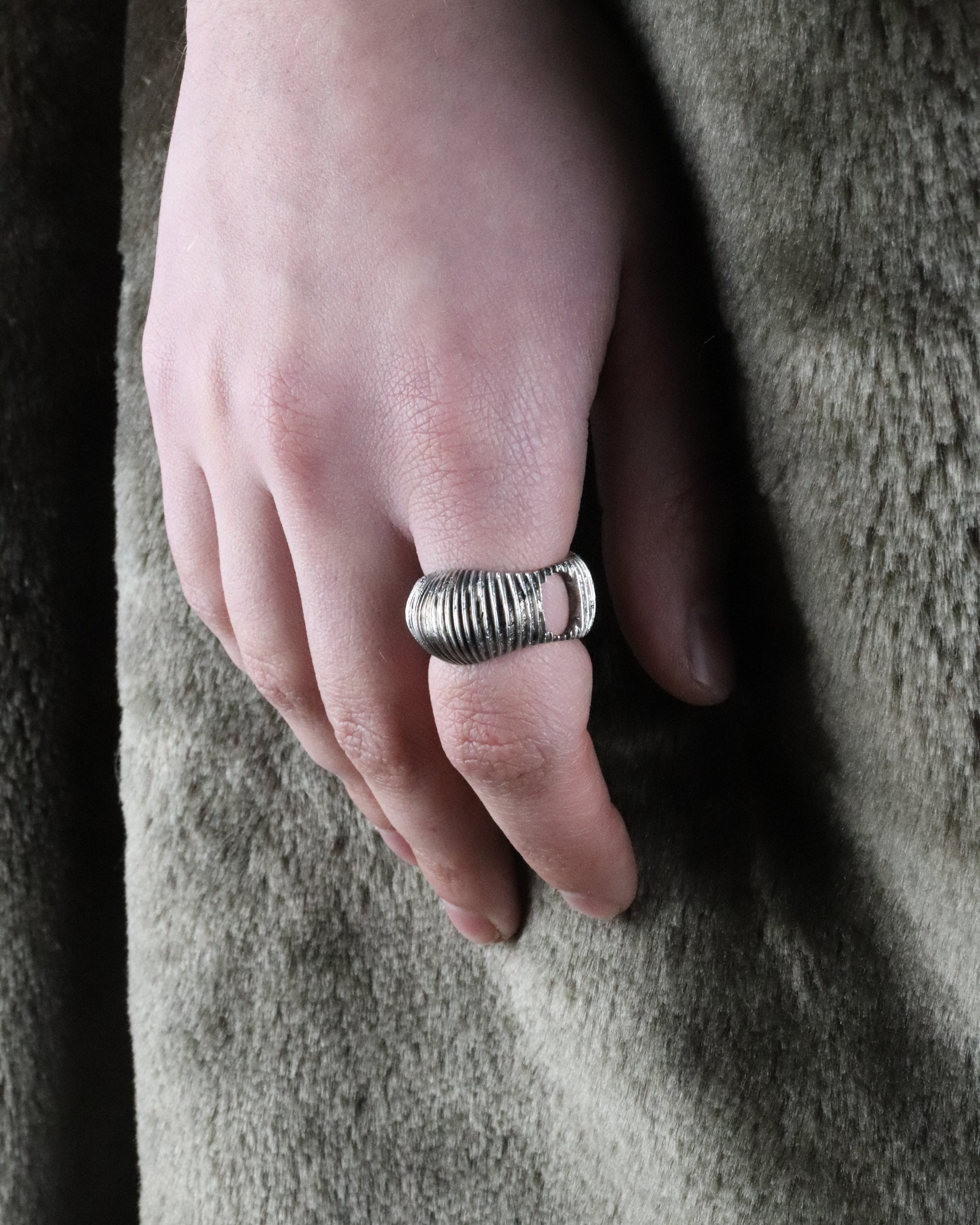 01-PIECE SERIES Crescendo Ring