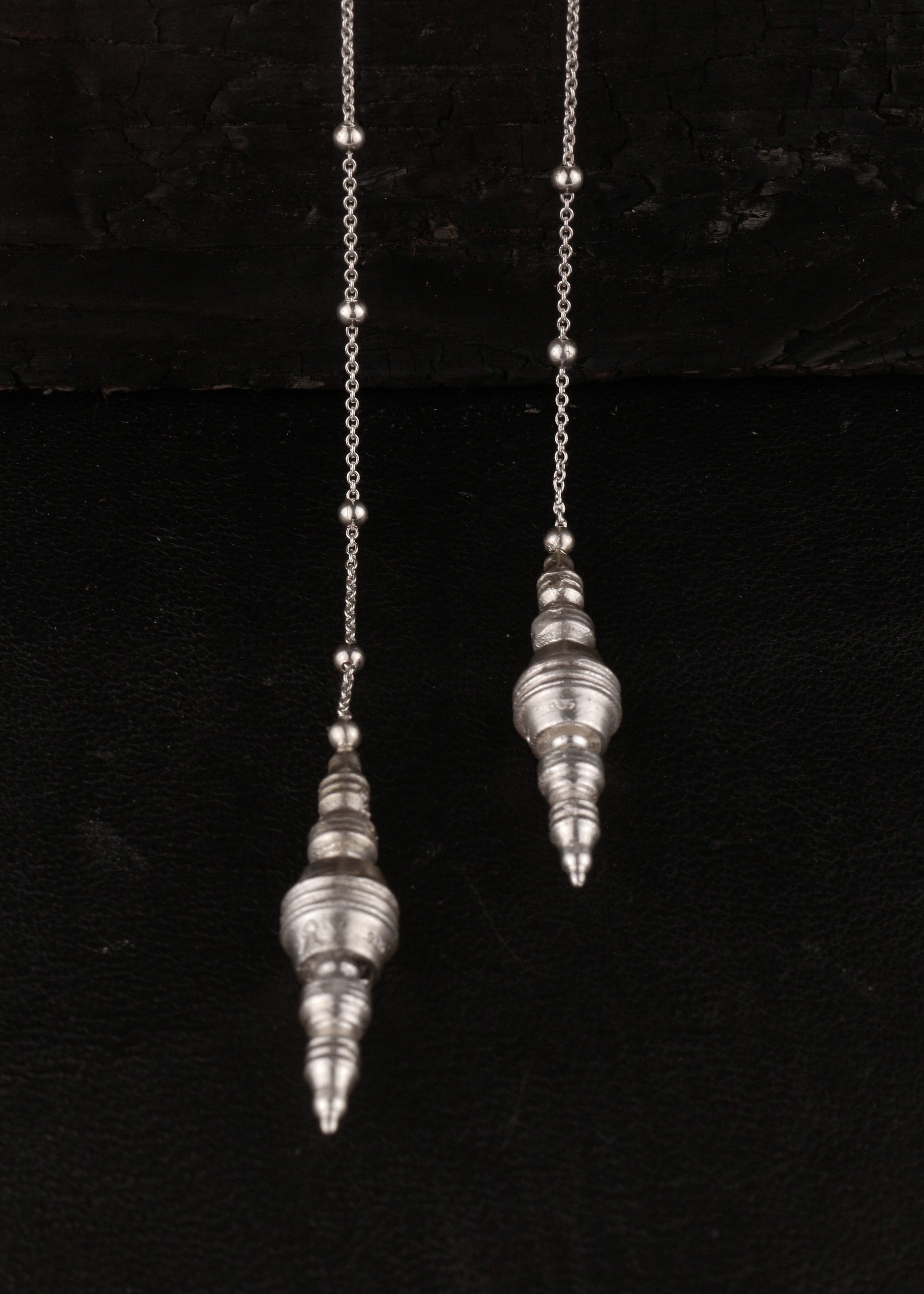 PAGODA PENDULUM NECKLACE