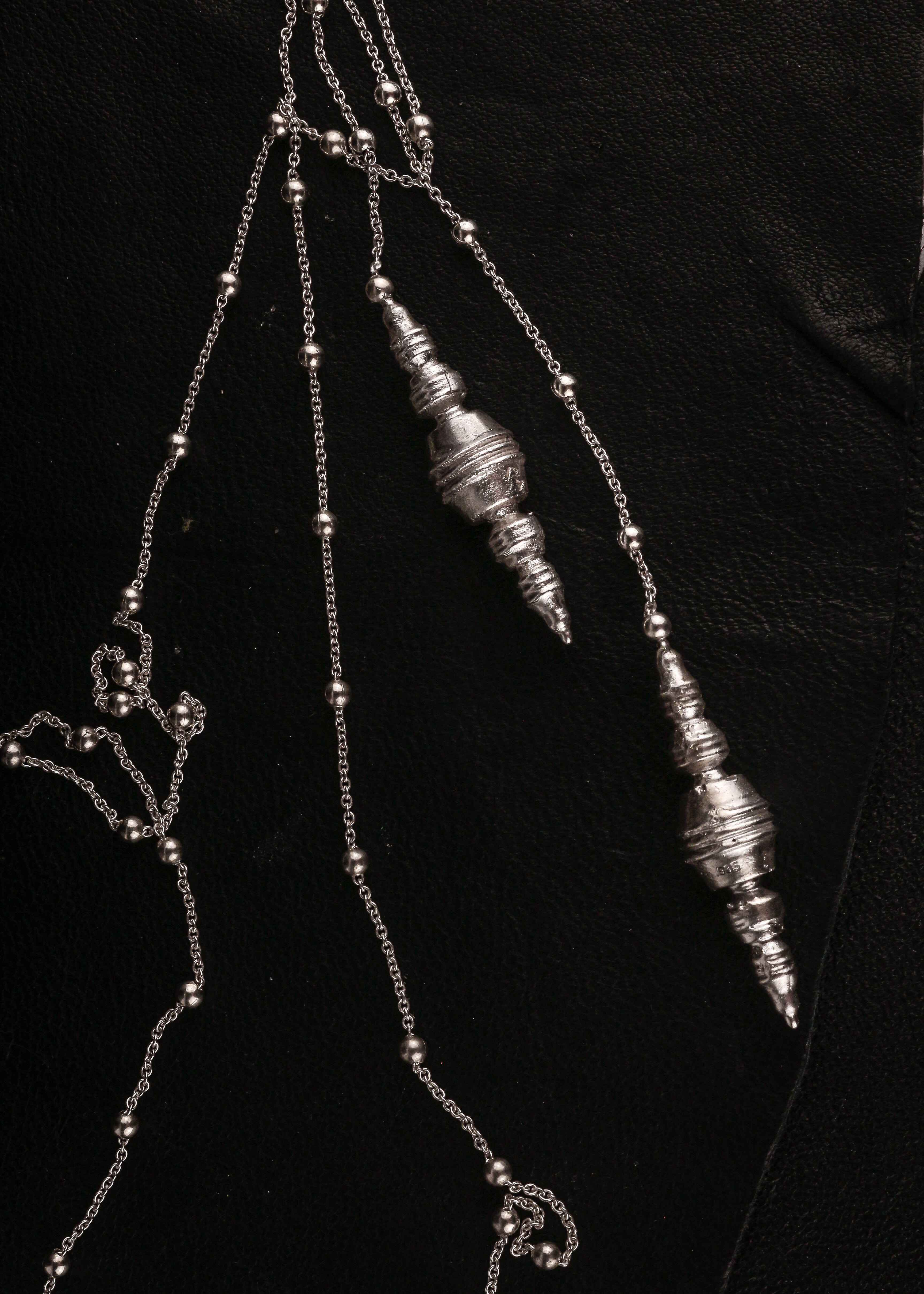 PAGODA PENDULUM NECKLACE