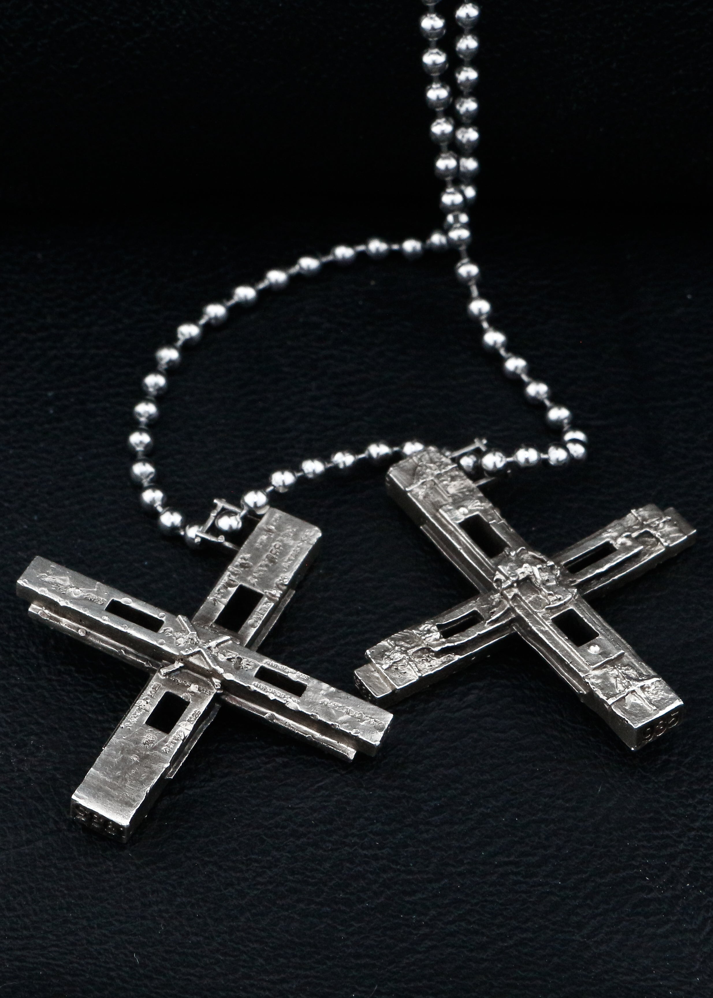 X + X = ✱ PENDANT