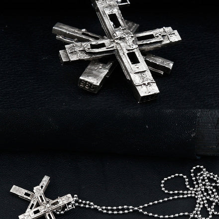 X + X = ✱ PENDANT