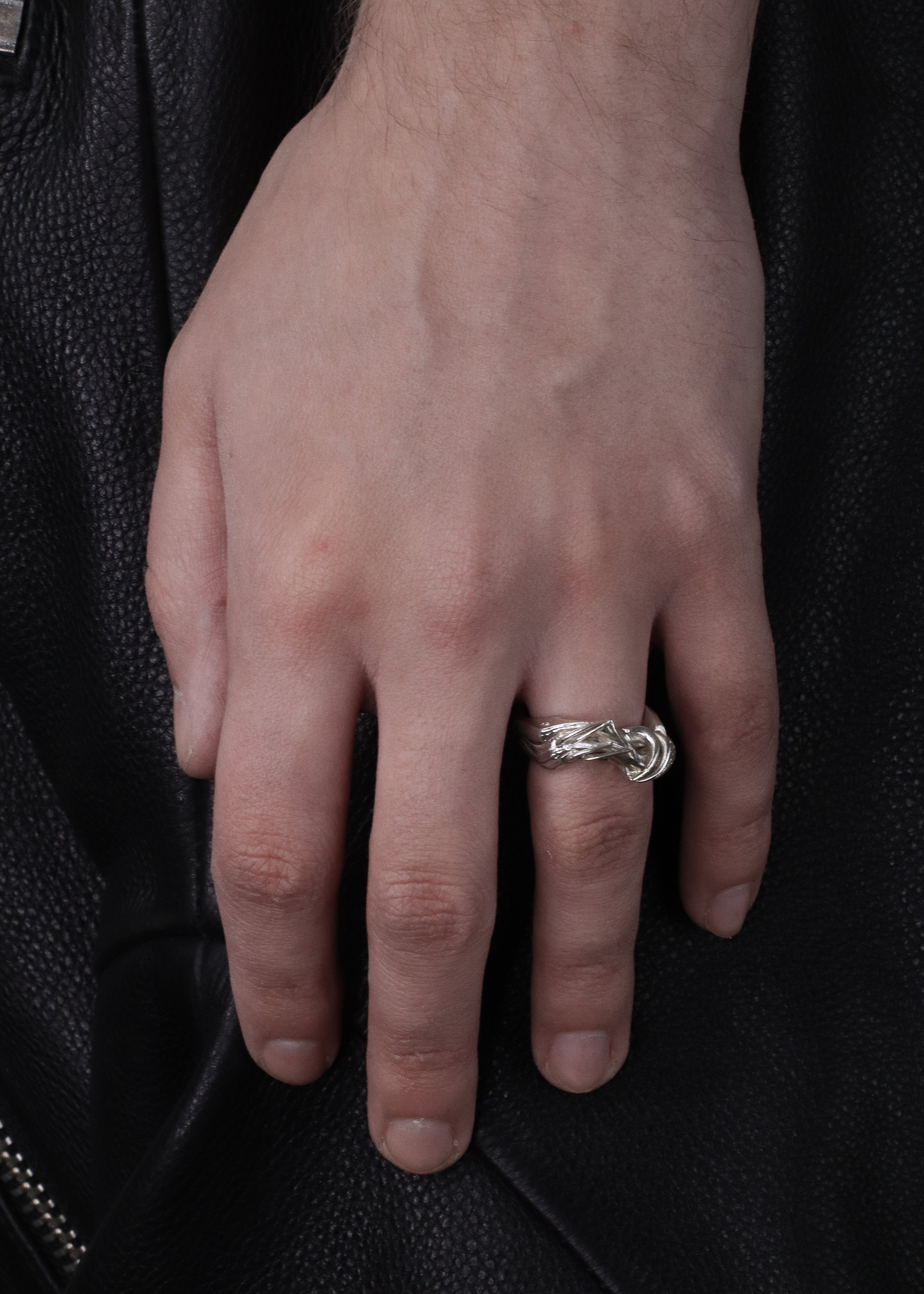 TALON RING