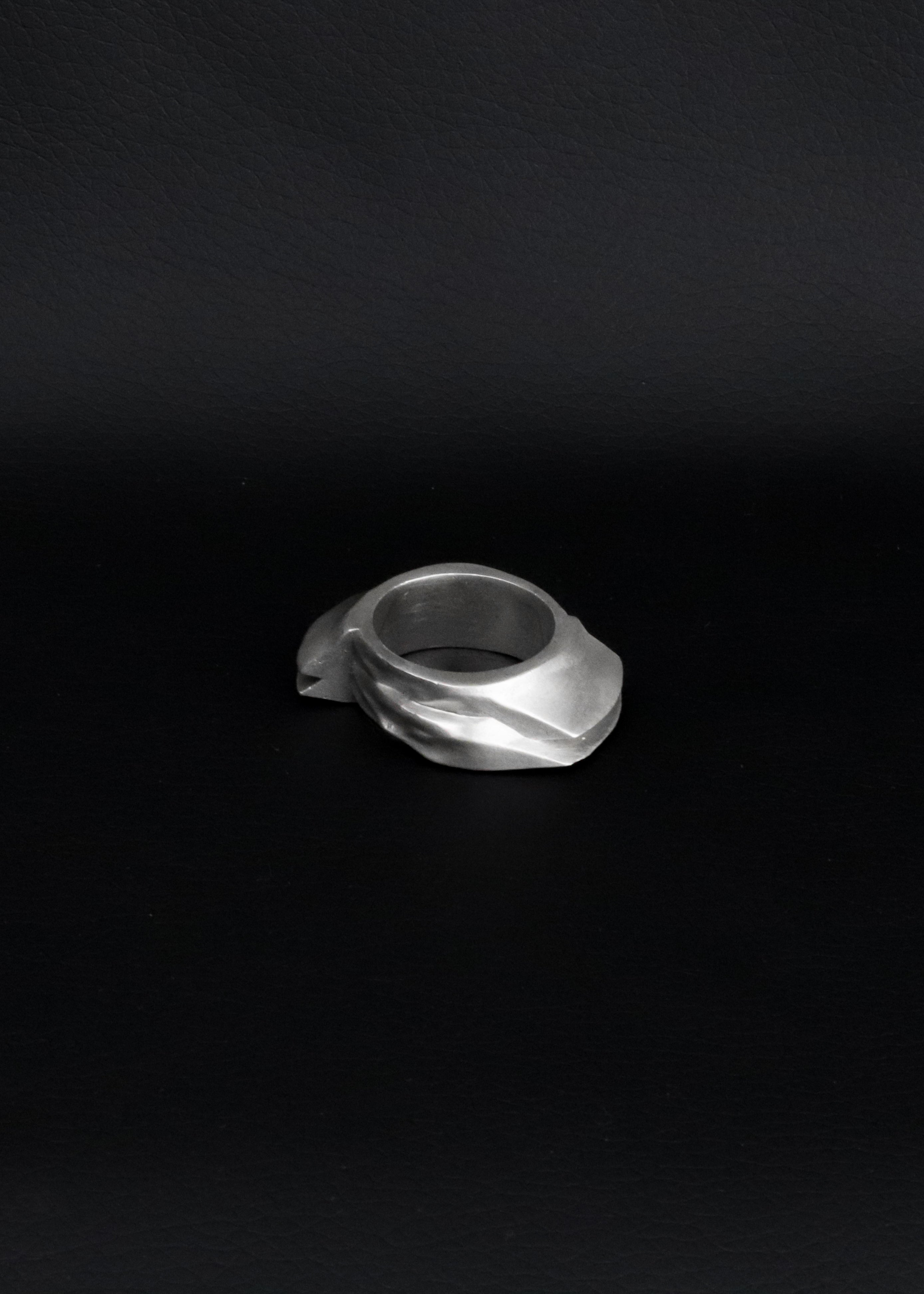 BLADE  RING