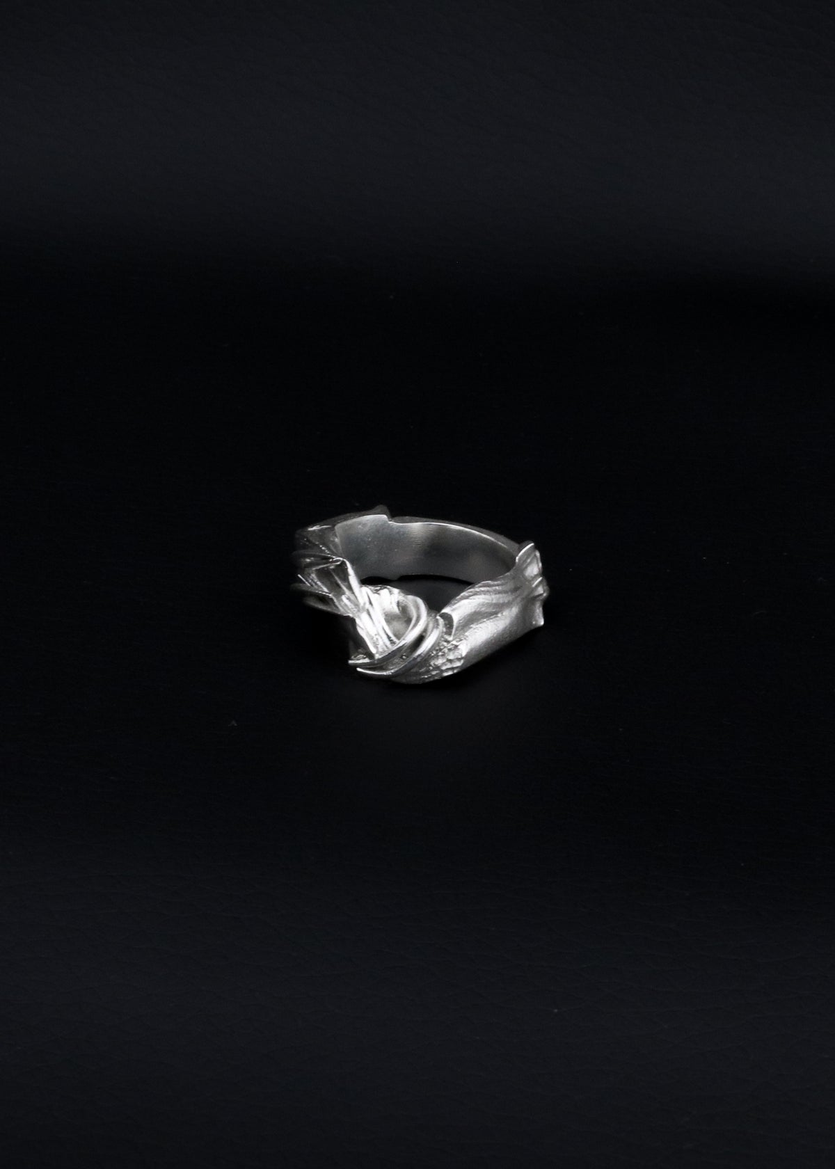 TALON RING