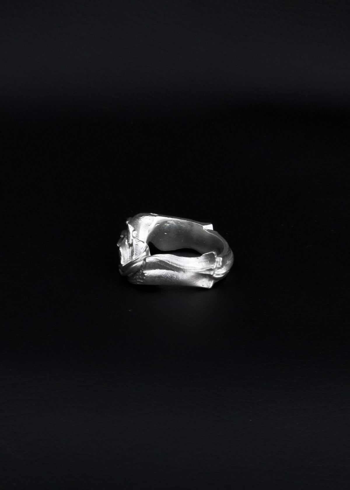 TALON RING
