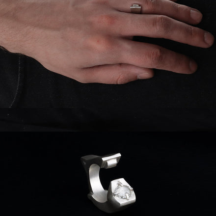 Equilibrium Ring
